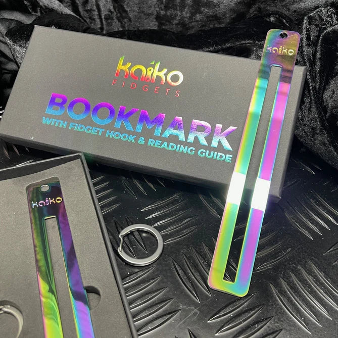 Metal Bookmark with Fidget Hook & Reading Guide in Oil Slick - Kaiko exclusive