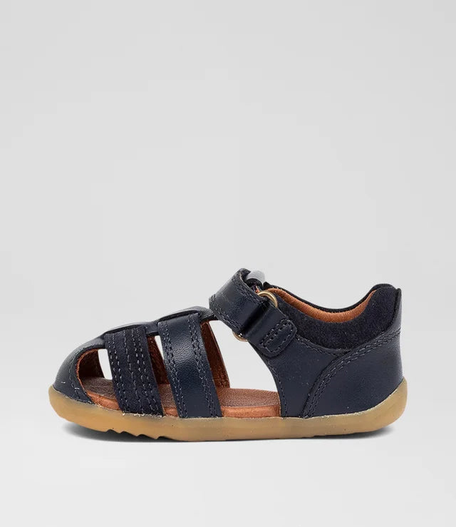Step Up Roam Sandal - Navy