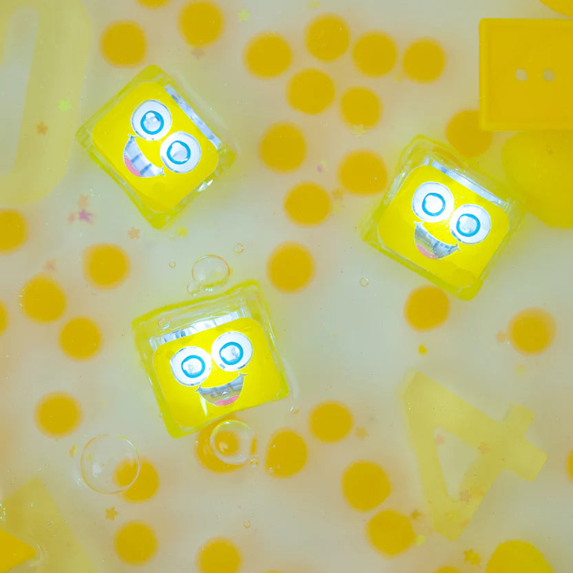 Glo Pals - Light Up Glo Cubes - Alex Yellow