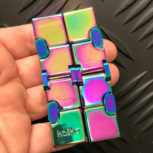 Infinity CUBE in Oil Slick 165grams