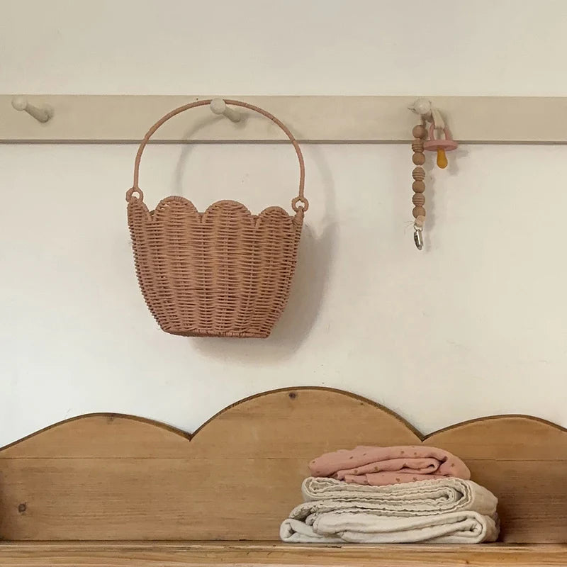 Rattan Tulip Carry Basket – Seashell Pink