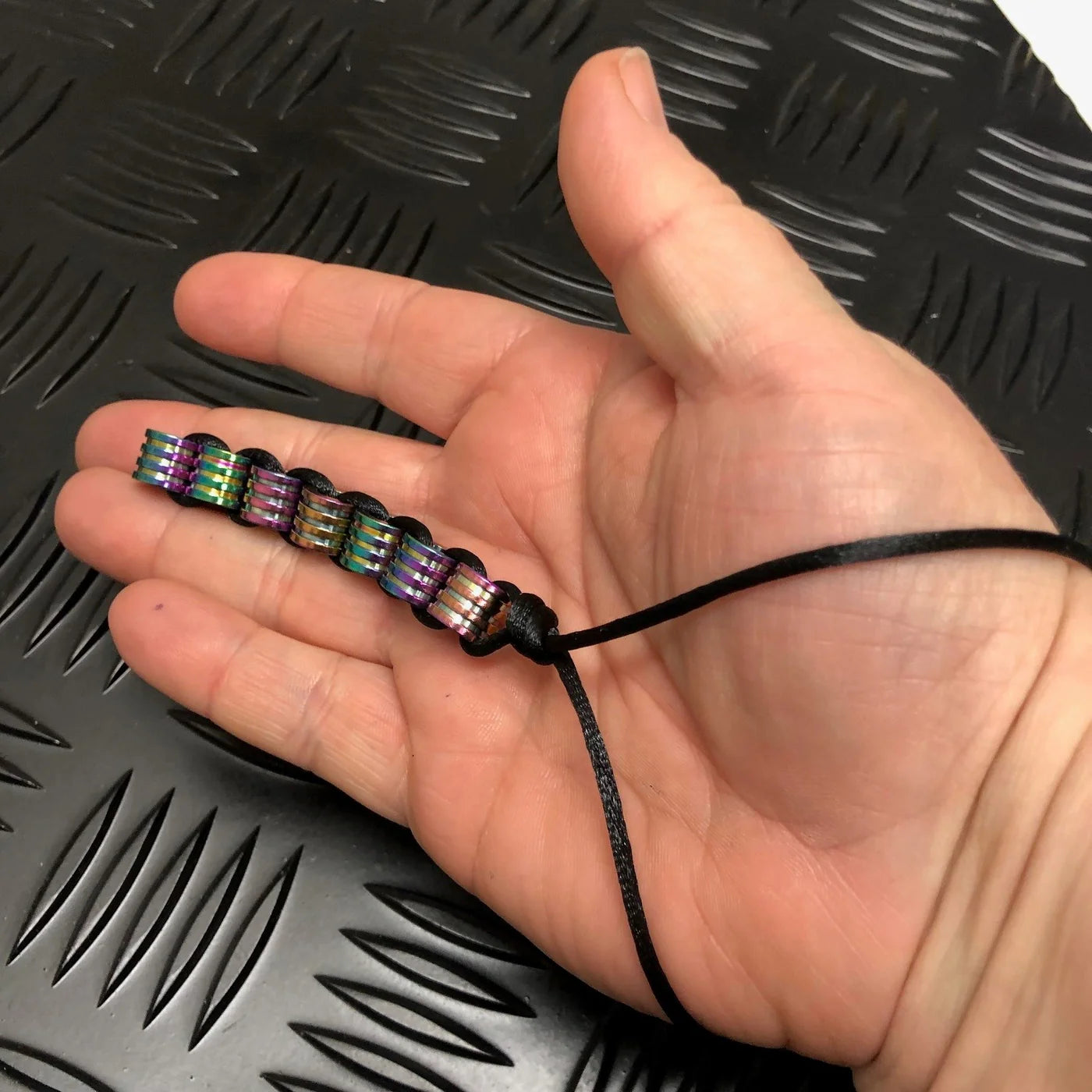 Sikworm Fidget for Hand - Oil Slick