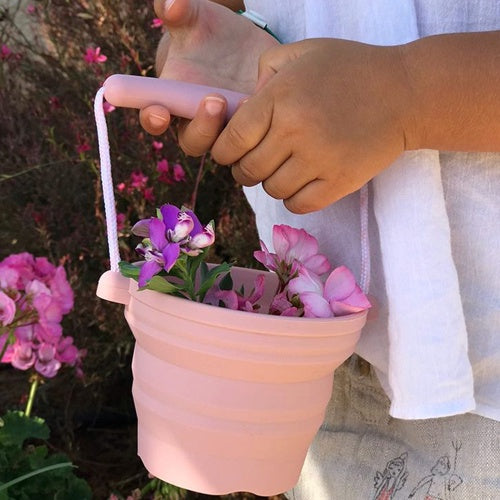 Scrunch Seedling Pot + Trowel